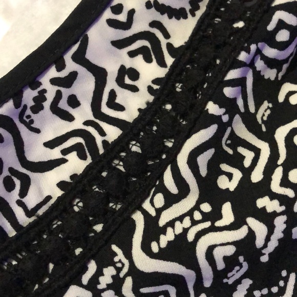 Top - Picture 4 of 4